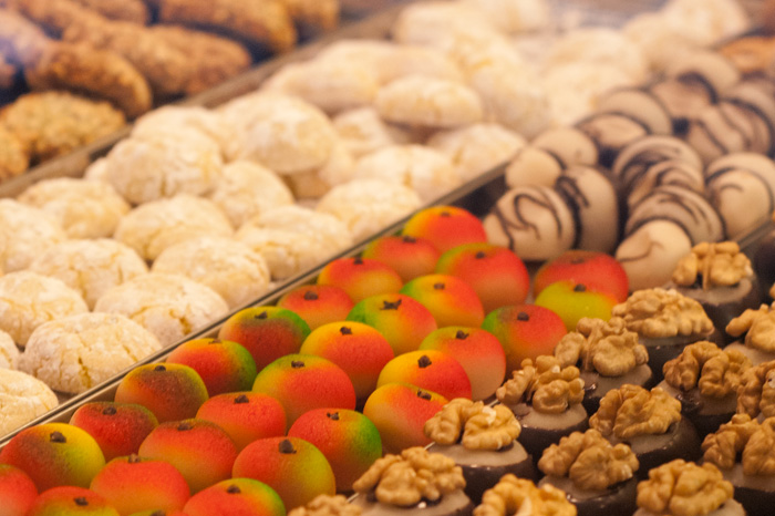 Pasta Reale e cioccolato